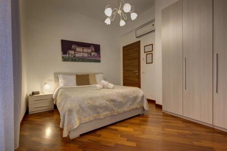 Little Rhome Suites - 4
