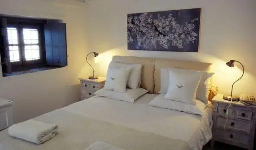 Four Seasons Hydra Luxury Suites - 37