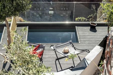 Pearl of Caldera Oia - Boutique by Pearl Collection - 67
