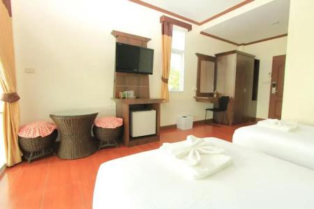 Baantip Suantong - 39