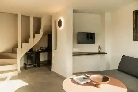 Black Diamond Suites - 59
