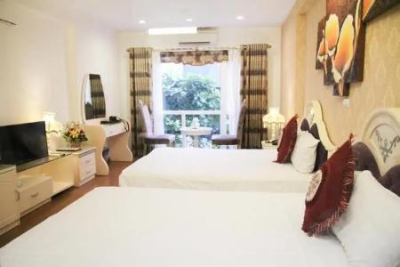 Splendid Star Boutique - 114