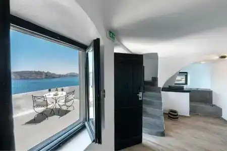 Pearl of Caldera Oia - Boutique by Pearl Collection - 187
