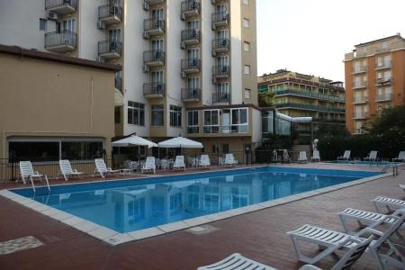 Plaza - 11