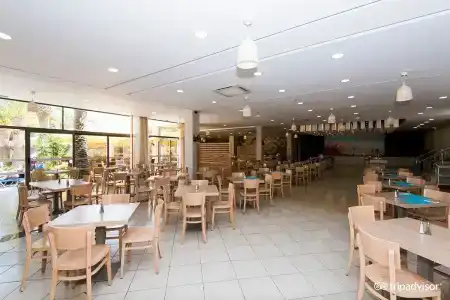 Kipriotis Hippocrates - Adults Only - 30