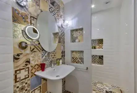 Julesy's Bnb - 8