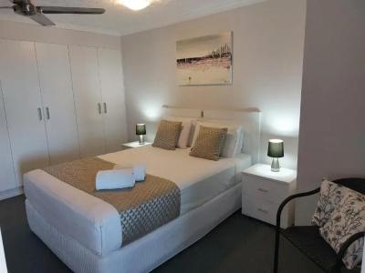 Sandy Shores Luxury Holiday Units - 50