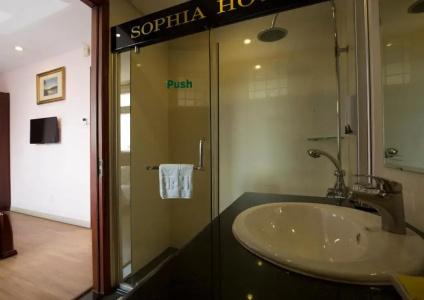 Sophia - 35