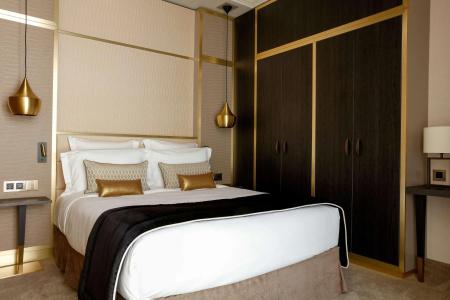 Niepce Paris, Curio Collection By Hilton - 6
