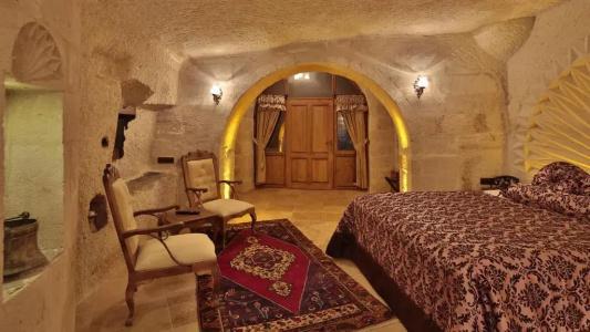 Phocas Cave Suites - 150