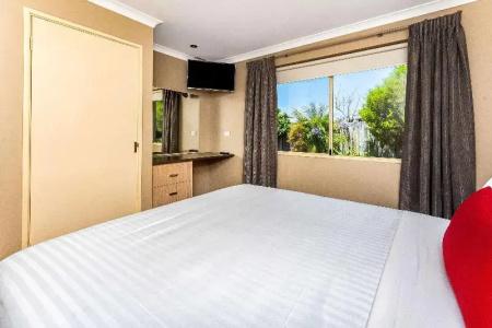 Quality Suites Banksia Gardens- Apartment - 42
