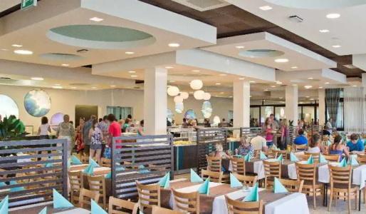 San Marino Sunny Resort by Valamar - 11