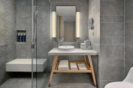 Four Points By Sheraton Phuket Patong Beach Resort - Sha Extra Plus - 42