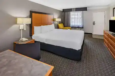 La Quinta Inn by Wyndham I-35 - 49