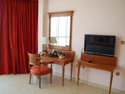 Al Madina Suites - 23