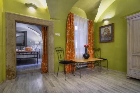 At the Black Star -Charming Romantic Suites and Apartments - 31