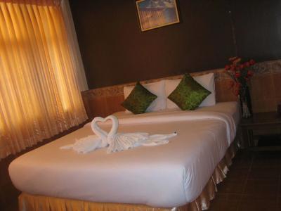 Suriwong Chumphon - 5