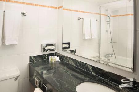 Hilton London Kensington - 7