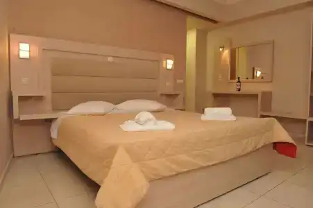 Zante Plaza & - 4