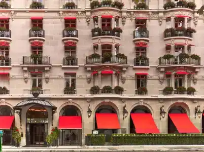 Hôtel Plaza Athénée - Dorchester Collection - 0