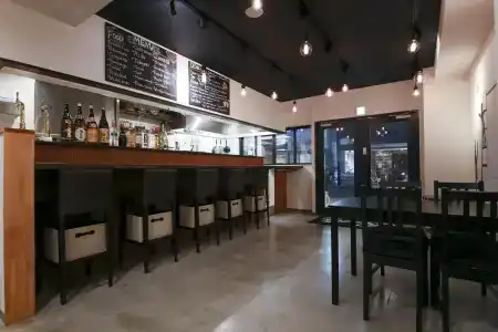 Roots Hostel - 19