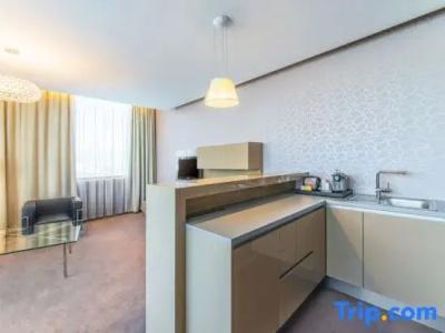 Nh Bratislava Gate One - 83