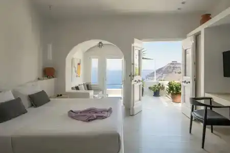 Porto Fira Suites - 208