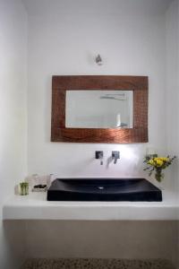 Zefi & Suites - 126