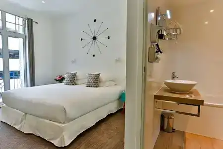 Hôtel Simone Cannes Centre - 52