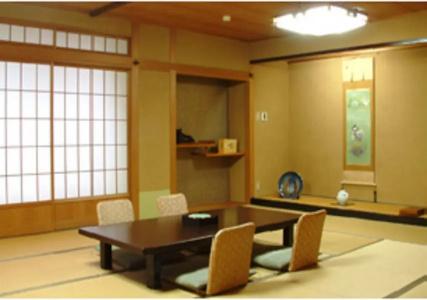 Iwamotoro - 10