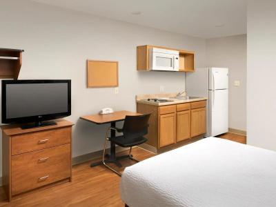 Woodspring Suites West In Qd - 21