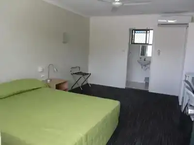 Urangan Motor Inn - 54