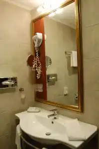 Golden Lake Resort - 8