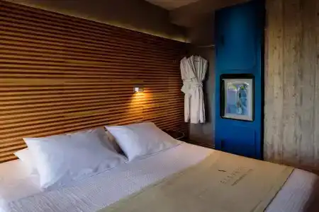 Essence Living Exclusive - 65