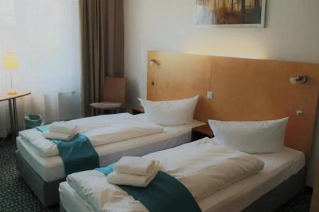 Check Inn Merseburg - 52