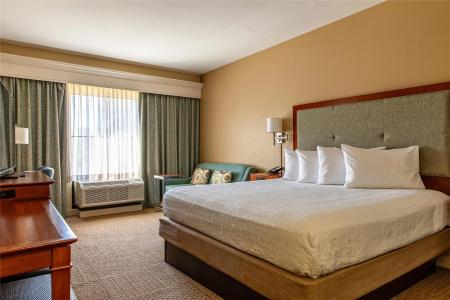 Hampton Inn Charleston-Daniel Island - 48