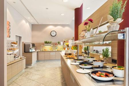 Park Inn by Radisson Dresden - 10