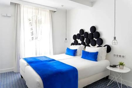 34B - Astotel - 38