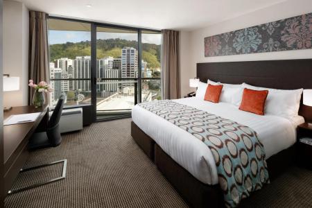 Rydges - 80