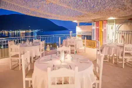 Ponti Beach - 8