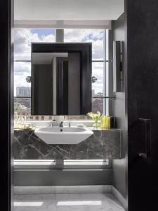Kimpton Nine Zero, An Ihg - 77