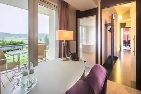 Best Western Premier Castanea Resort - 110