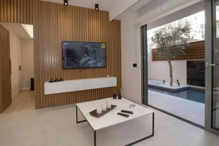 Acropolis Golden Suites by GHH - 3