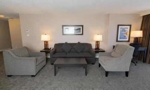 The Embassy Inn - 96