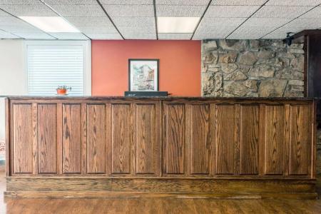Eureka Springs Heritage Motel - 1