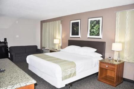 Rodeway Inn - 26