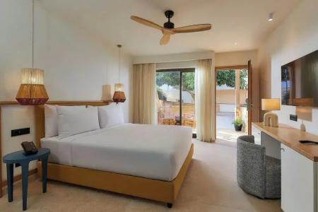 Zephyros Beach Boutique - 78