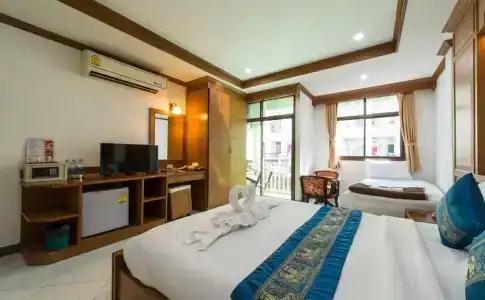 Magnific Guesthouse Patong - 5