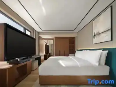 Hilton Garden Inn West Lake - 80
