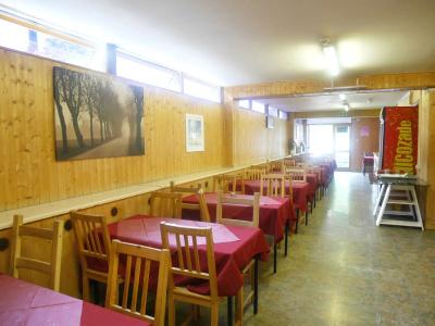 Kensal Green Backpackers - 15